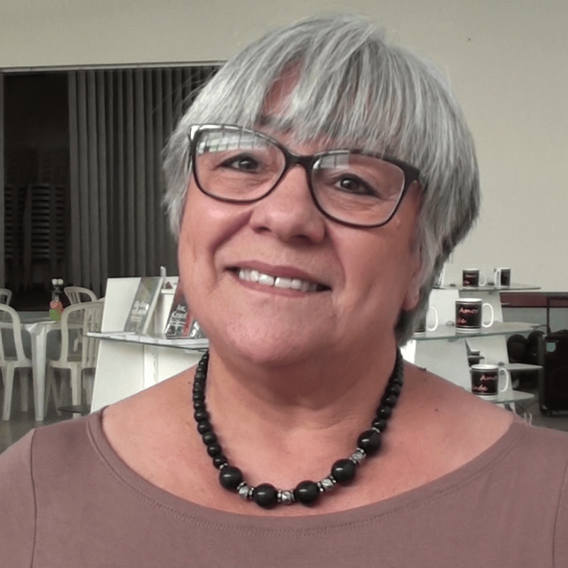 Neide Pavani da Feira do Livro&nbsp;Espírita