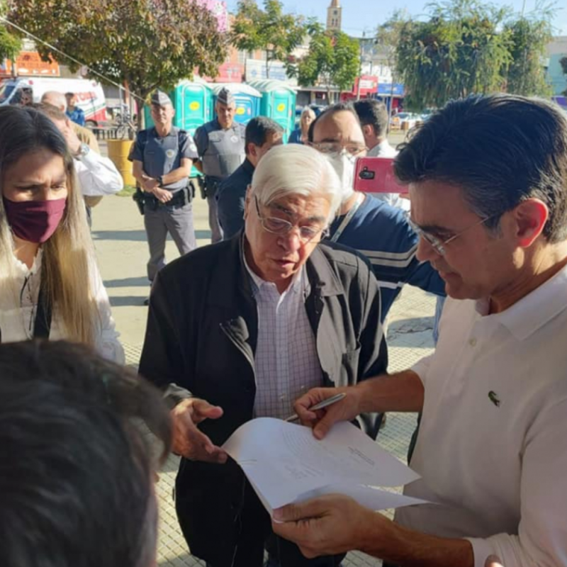 Terceiro vice-presidente do CPP entrega convite a&nbsp;governador