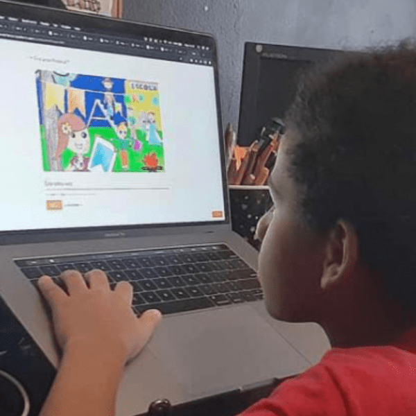 Internet torna escola atraente para 91% dos pais, aponta&nbsp;pesquisa